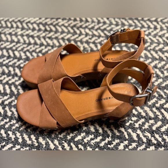 LUCKY BRAND Famla Platform Leather Sandal in Tan Size 8.5 - Picture 3 of 9